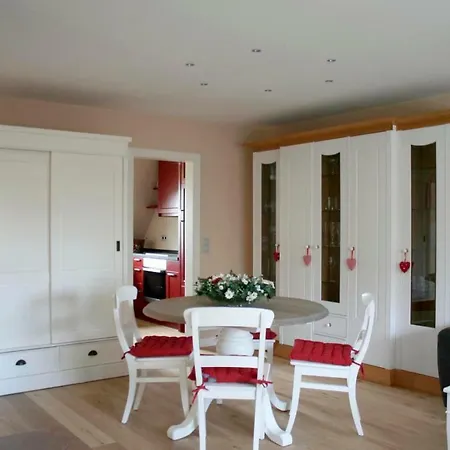 Reetdachhaus Webstube Foehr Fuer 3 Pers Und 1 Haustier * Nieblum