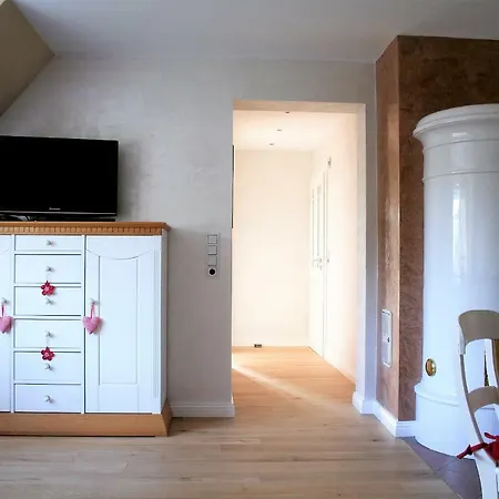 Daire Reetdachhaus Webstube Foehr Fuer 3 Pers Und 1 Haustier Nieblum