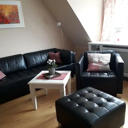 Daire Reetdachhaus Webstube Foehr Fuer 3 Pers Und 1 Haustier *